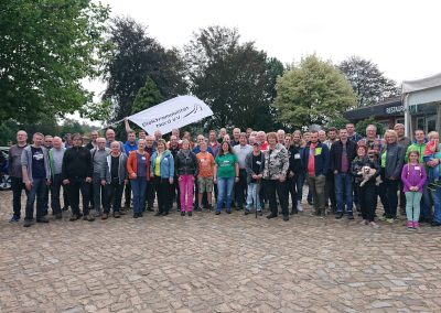 Gruppenfoto auf dem Vereinstreffen in Dille mit über 50 Mitgliedern
