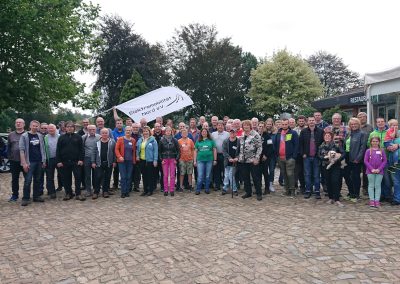 Gruppenfoto auf dem Vereinstreffen in Dille mit über 50 Mitgliedern